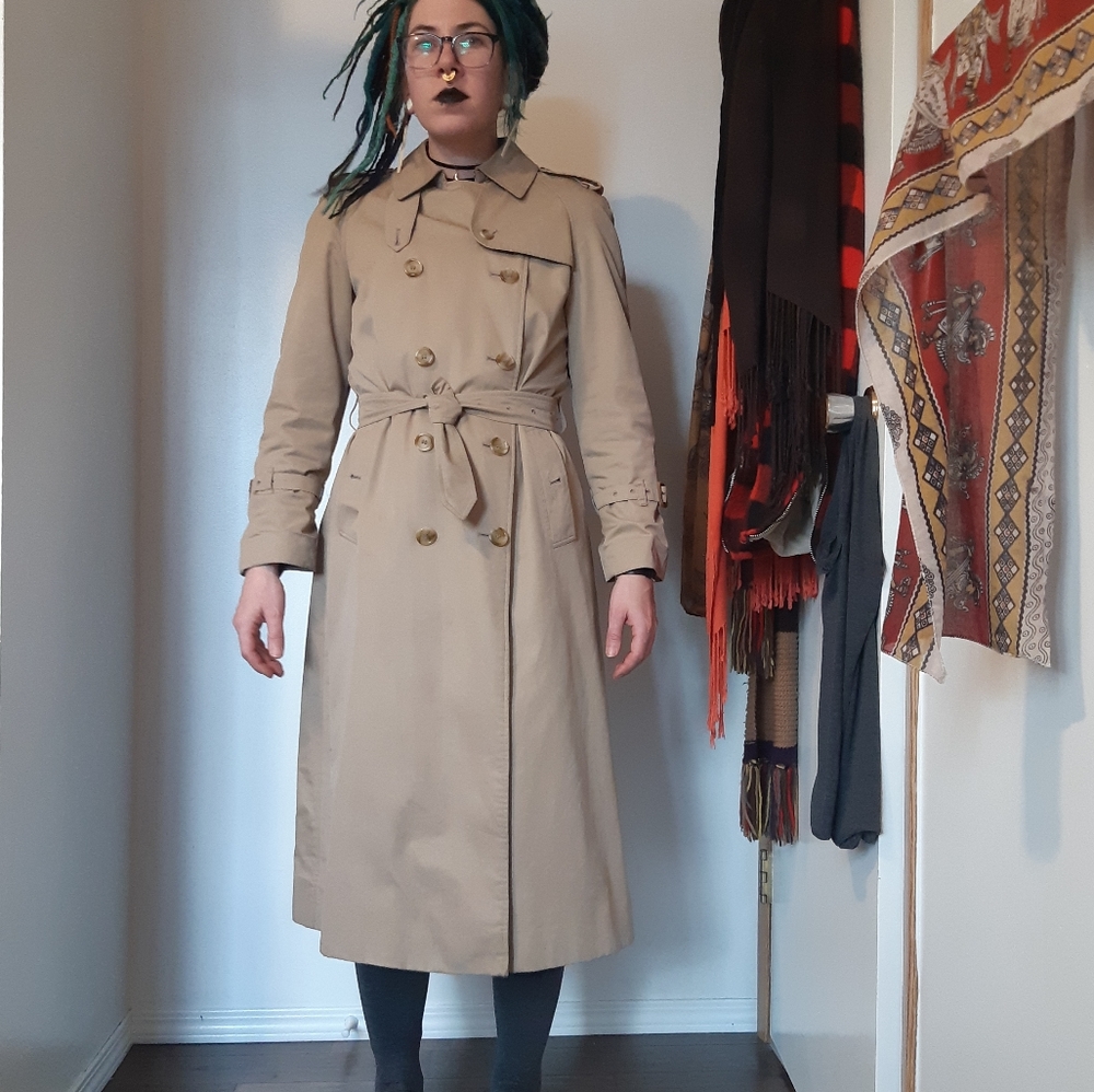 Burberry Beige Trenchcoat